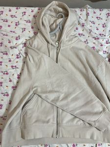 H&amp;M Offwhite Sweater