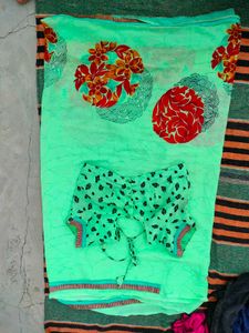 Floral Print Green Saree With Blouse