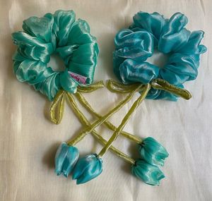 Tulip Large Scrunchie