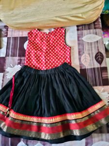 Traditional Top And Skirt Set For Girls