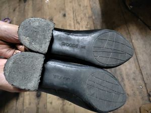 Woods Pumps With 2 Inches Heels