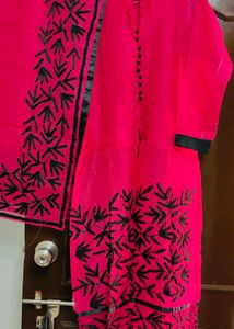 Doriya Kurta With Dupatta Thread Embroidery