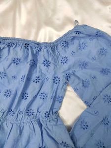 Puffed Sleeves Top