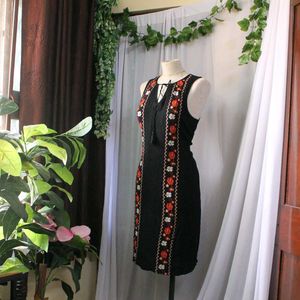 Old Navy Embroidered Dress