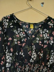 Full Sleeve Short Black Top