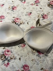 White Bra Without Underwire