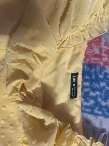 CROP TOP FROM SHEIN (XS)