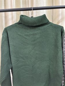 Ribbed Turtle Neck Pullover Sweater