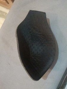 Blacl Pauch