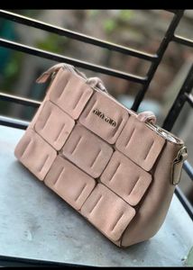 Brand Min Min Baby Pink Stylish Side Sling Handbag It Is Used But In Good Condition Smart Pink 💓grab It Fixed Price No Bargaining Please 🙏puja Sale Offer Grab It Fast