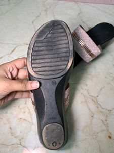 Women&#39;s RoseGold Sparkly Wedge Sandals