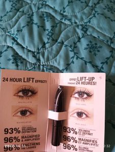 Mascara 24 Hour Lift Effect