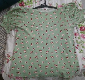 Honey By Pantaloons Green Floral Top