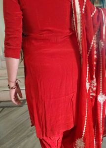 Beautiful Punjabi Suit With Dupatta