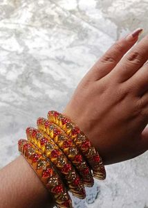 Red & Gold Sparkle Bangle Set