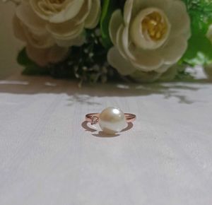 Elegant Pearl Ring