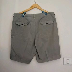 Men&#39;s Grey Shorts