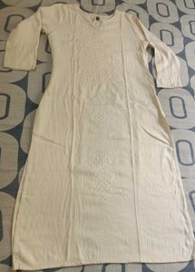 Elegant Embroidered Kurti