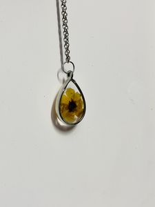 Flower pendant