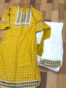 Pant Suit With Dupatta