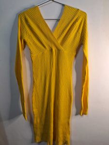 Ribbed Yellow Dress &amp; Green Top