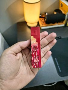 Maybelline Venyl Ink Lipstick (Pomodoro)