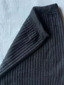 Ribbed Knit Skirt w/ Lace Trim