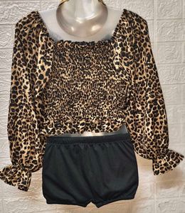 🐆 Cheetah Print Top Free Size