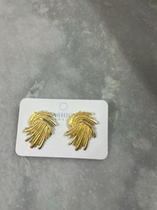 Gold Fashion Earrings
