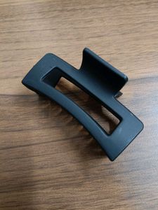 Black Hair Claw Clip Pack of 1