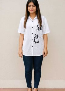✨️Elegant white polyester shirt with playful panda
