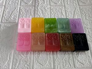 10 Organic Fruit Soaps @Rs500
