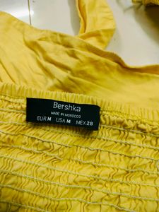 Bershka Puff Sleeves Top.