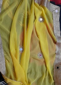 Saree💛