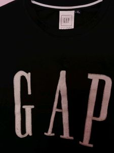 GAP Full Sleeves Tshirt