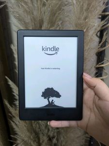 Amazon Kindle (8th Gen)