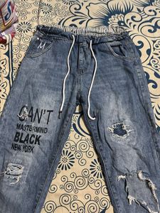 Ripped Jeans