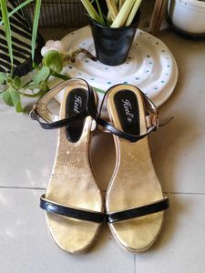 Heel's Black & Gold Sandals