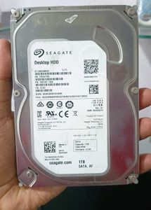 SEAGATE 1TB Desktop Sata Hard Drive