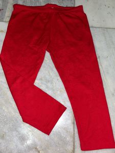 Stylish Red Capri