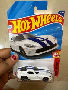 Hot Wheels Porsche &amp; Viper Set