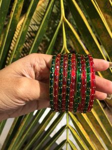 Red &amp; Green Glass Bangles