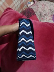 HANDMADE SLING 💙