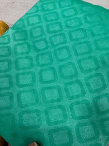 Brasso Plan Saree With Flora Print Blouse Piece