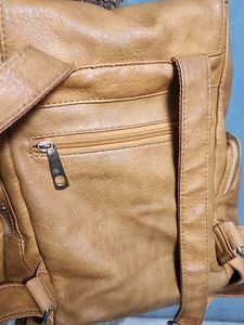 DressBerry BACKPACK CUM HANDBAG