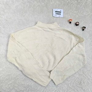 H&amp;M Cream Knit Cropped Sweater