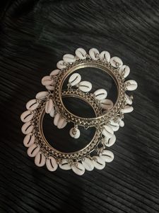 Seashell Bangle Set