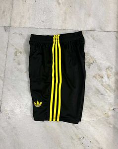 ADIDAS ORIGINALS MANCHESTER UNITED BLACK SHORTS