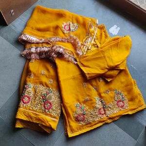 Mustered Rajputi Poshak