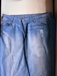 Mom Jeans Waist 32